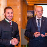 Städtische Verdienstmedaille für Prof. Walter J. Mayr