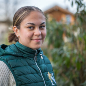 Bei den Europameisterschaften (Fite EM) in Working Equitation, der aufstrebenden Turnierform einer südeuropäischen Arbeitsreitweise, hat die 18-jährige Leonie Saugspier vom Samerberg mit ihrer 10-jährigen Stute (deutsches Sportpferd), in der Konkurrenz der Juniorenklasse M, die Goldmedaille und den Europameister-Titel gewonnen.