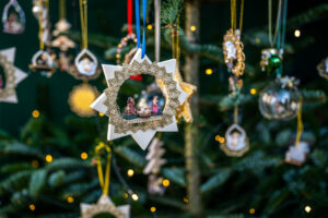 Samerberger Dorfadvent verzaubert mit festlichem Glanz und besinnlichen Momenten