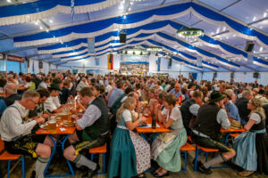 Festwoche in Neukirchen/Persdorf klingt mit Kesselfleischessen aus