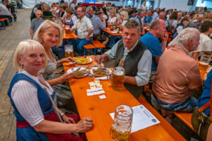 Festwoche in Neukirchen/Persdorf klingt mit Kesselfleischessen aus