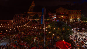 Ein Sommerabend wie aus dem Bilderbuch: Die Magie der 61. Marktbeleuchtung in Neubeuern