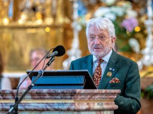 Höchste kirchenmusikalische Auszeichnung für Hans Berger: Der Oberaudorfer Kirchenmusiker, Komponist und Volksmusikpfleger erhielt in der Münchner Bürgersaalkirche die Orlando-di-Lasso-Medaille des Allgemeinen Cäcilienverbandes.