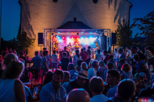 Sommerfest auf dem Törwanger Dorfplatz
