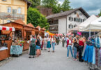 Tracht, Handwerk und gelebte Heimat auf dem Neubeurer Marktplatz