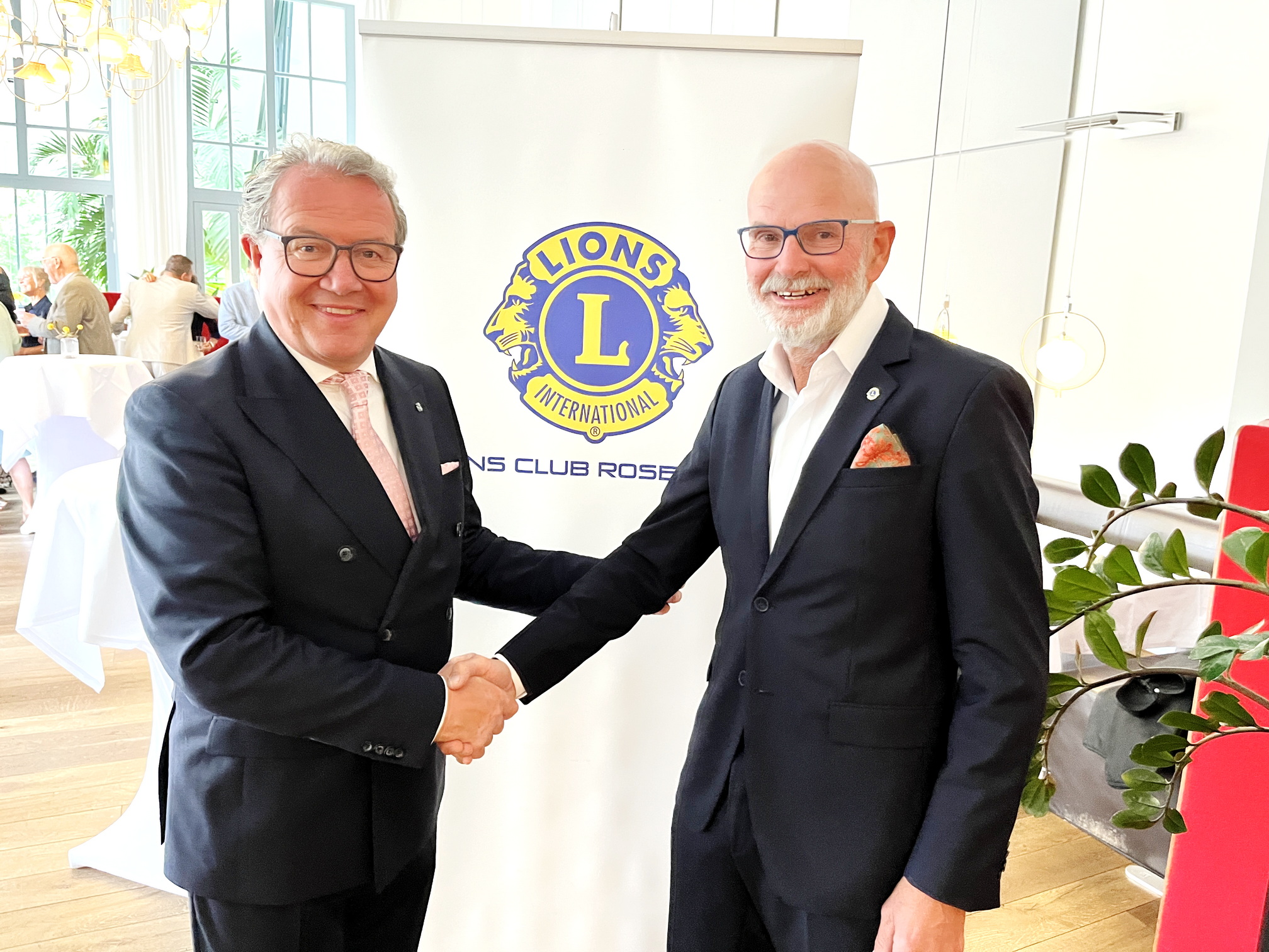 RO-Neuer-Lions-Club-Pr-sident