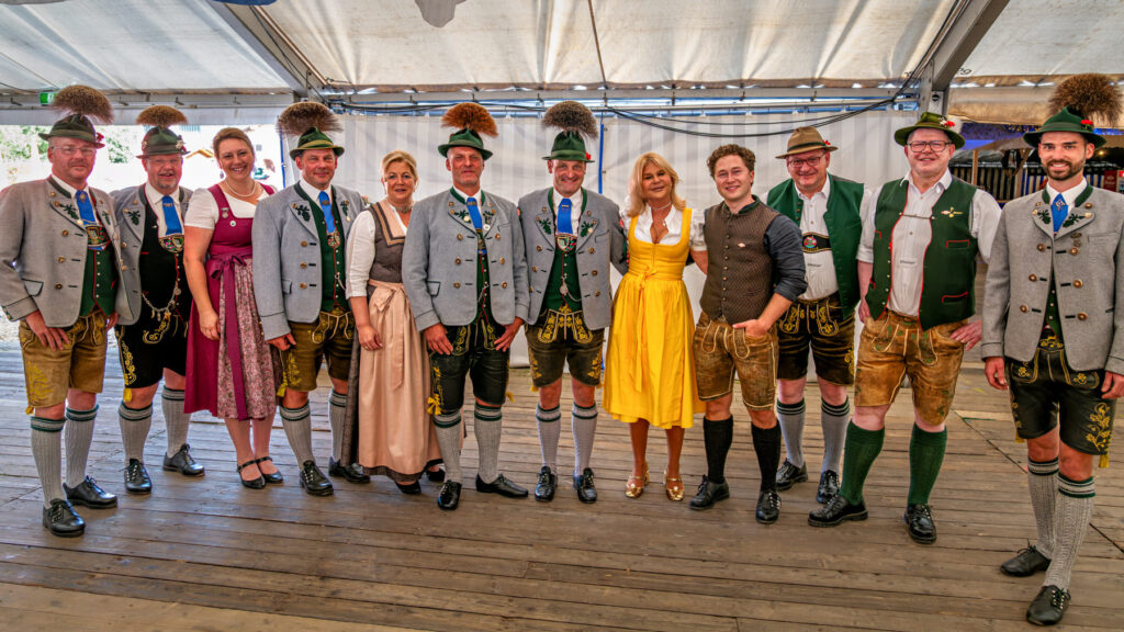 O’zapft is in Nußdorf: Gaufest und 130 Jahre GTEV Alpenrose feierlich eröffnet