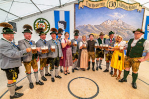 O’zapft is in Nußdorf: Gaufest und 130 Jahre GTEV Alpenrose feierlich eröffnet
