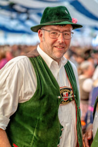 O’zapft is in Nußdorf: Gaufest und 130 Jahre GTEV Alpenrose feierlich eröffnet