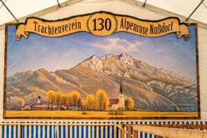 Zehn Festtage, viele tausend Trachtler und ein ganzes Dorf im Einsatz: Vom 9. bis 19. Juli richtet der GTEV „Alpenrose“ Nußdorf das 106. Gaufest des Bayerischen Inngau-Trachtenverbandes aus.