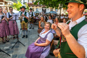 Ein ganzer Ort gratulierte: Susanne Grandauer feierte ihren 50. Geburtstag