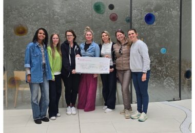 v.l.n.r. Selide-Francisca Hammer (ZPA), Leticia Karlsson (Praxiskoordinatorin), Claudia Seethaler (Bayerisches Rotes Kreuz, Team Freiwilligenarbeit), Christine Prinz (Teamleitung ZPA Rosenheim), Kathrin Genel (Teamleitung ZPA Wasserburg), Simone Pötzinger (Teamleitung ZPA Bad Aibling), Anna Collet (stv. ZPA Teamleitung Rosenheim)