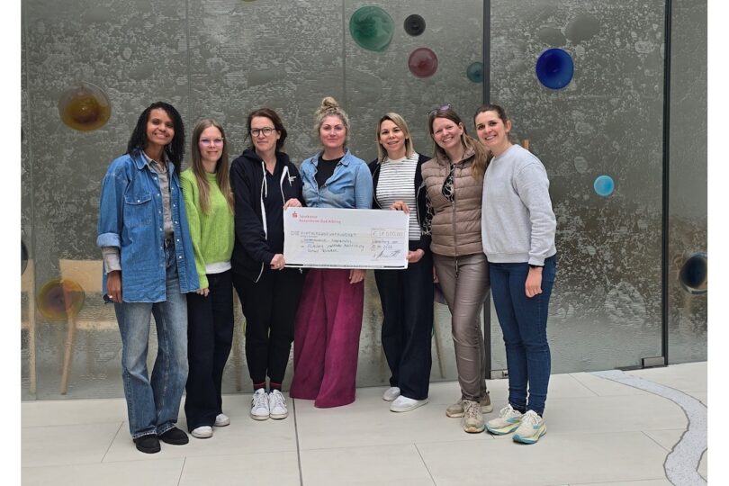 v.l.n.r. Selide-Francisca Hammer (ZPA), Leticia Karlsson (Praxiskoordinatorin), Claudia Seethaler (Bayerisches Rotes Kreuz, Team Freiwilligenarbeit), Christine Prinz (Teamleitung ZPA Rosenheim), Kathrin Genel (Teamleitung ZPA Wasserburg), Simone Pötzinger (Teamleitung ZPA Bad Aibling), Anna Collet (stv. ZPA Teamleitung Rosenheim)