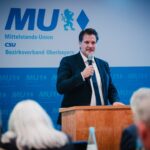 Bezirksvorsitzender Dr. Thomas Geppert bei einer Rede