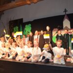 Die Basilika-Singschule Scheyern bringt die Geschichte des Klosters mit Musik, Tanz und Schauspiel auf die Bühne.