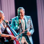 Roland Kaiser singt während eines Konzerts