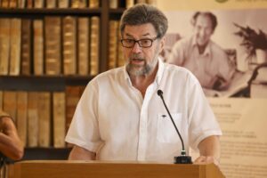 Der Schriftsteller Walter Müller, der den Spaziergang leitet