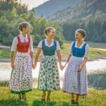 Die Hacher Dirndln in traditioneller Besetzung