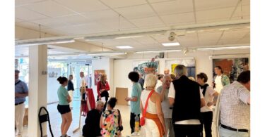 Die Kunstzeit 2026 bleibt als ein Sommer voller Kunst, offener Türen, inspirierender Begegnungen und einer besonderen Atmosphäre im ganzen Ort in Erinnerung. Nach einer kleinen Pause heißt es in zwei Jahren wieder: Kunstzeit in Prien.