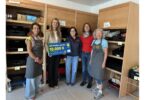 Von links: Elke Haas (Leitung Chiemseer Tafel), Antje Paul (Vertrauensperson Lidl Regionalgesellschaft München), eine ehrenamtliche Helferin, Verena Hinze (Leitung Caritas-Zentrum) und Margit Foraita (ehrenamtliche Helferin).