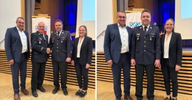 Gratulation nach der Neuwahl des Kreisbrandrates. – Der neu gewählte Kreisbrandrat mit zwei weiteren Anwesenden.