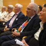 Kulturreferentin Manuela Höfer bedankt sich für den pianistischen Hochgenuss.