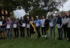 Preisträger der Wertung Gold 1a mit Honigkönigin Ramona Spitzner
