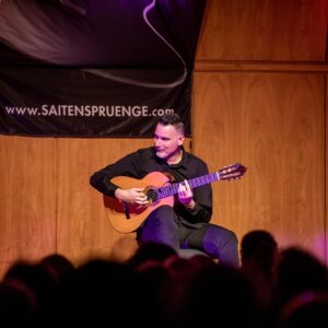 Carlos Piñana beim Auftritt bei den Saitensprüngen 2022.
