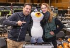 „Do Re Mikro on Stage“: Alexander Naumann mit Pinguin Pudding und Berenike Beschle.