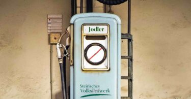 Symbolbild für die Jodel-Tankstelle des Steirischen Volksliedwerks.