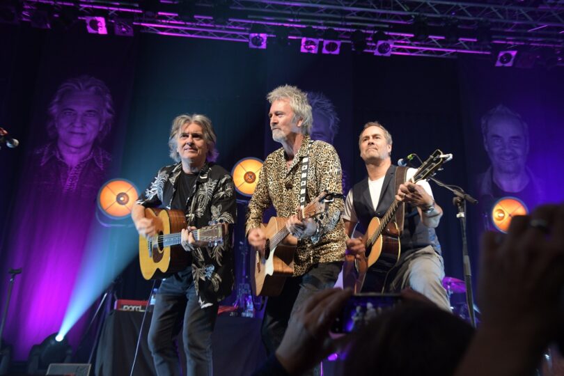 FRONTM3N auf der Bühne beim Gitarrenfestival Saitensprünge