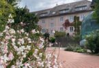 Das Schulhaus der Freien Waldorfschule Chiemgau an der Bernauer Straße
