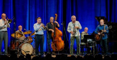 Storyville Shakers feat. Colin Dawson.