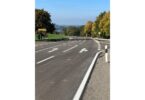 Kreuzungsbereich der sanierten RO 16 bei Moosen mit neuer Fahrbahndecke