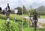 Marterl und Informationstafel am Ort der Mordtat in Weidachwies – Das Marterl mit Blick zur Burg Hohenaschau