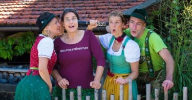 Die Neurosenheimer (Katrin Zellner, Marita Gschwandtner, Katrin Stadler und Tobias Hegemann)