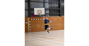 Julian Lindner erzielte in Rosenheim neun Treffer für sein Team.