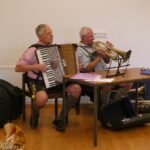 Toni Hauser und Bepperl Neumaier sorgten für zünftige musikalische Unterhaltung.