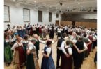 Teilnehmer beim Kathreintanz in der Jahnhalle